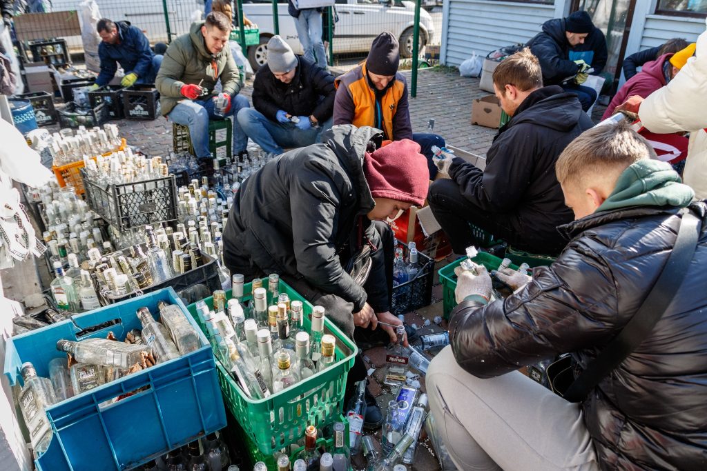 The left and Russian Imperialism: the people of Ukraine preparing Molotov cocktails.